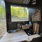 ラグジュアリーテント Idyllisk Ved Vannet シェーエン