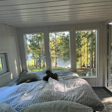 Luxury tent Idyllisk Ved Vannet